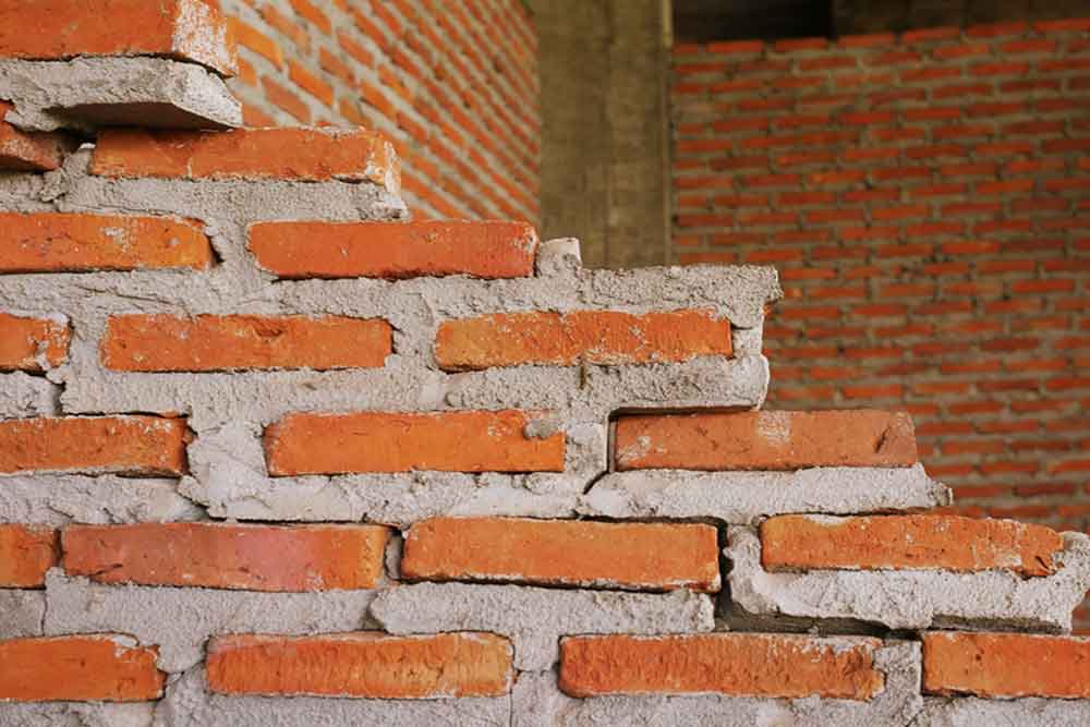 Stone Vs. Brick Pointing: What You Should Know